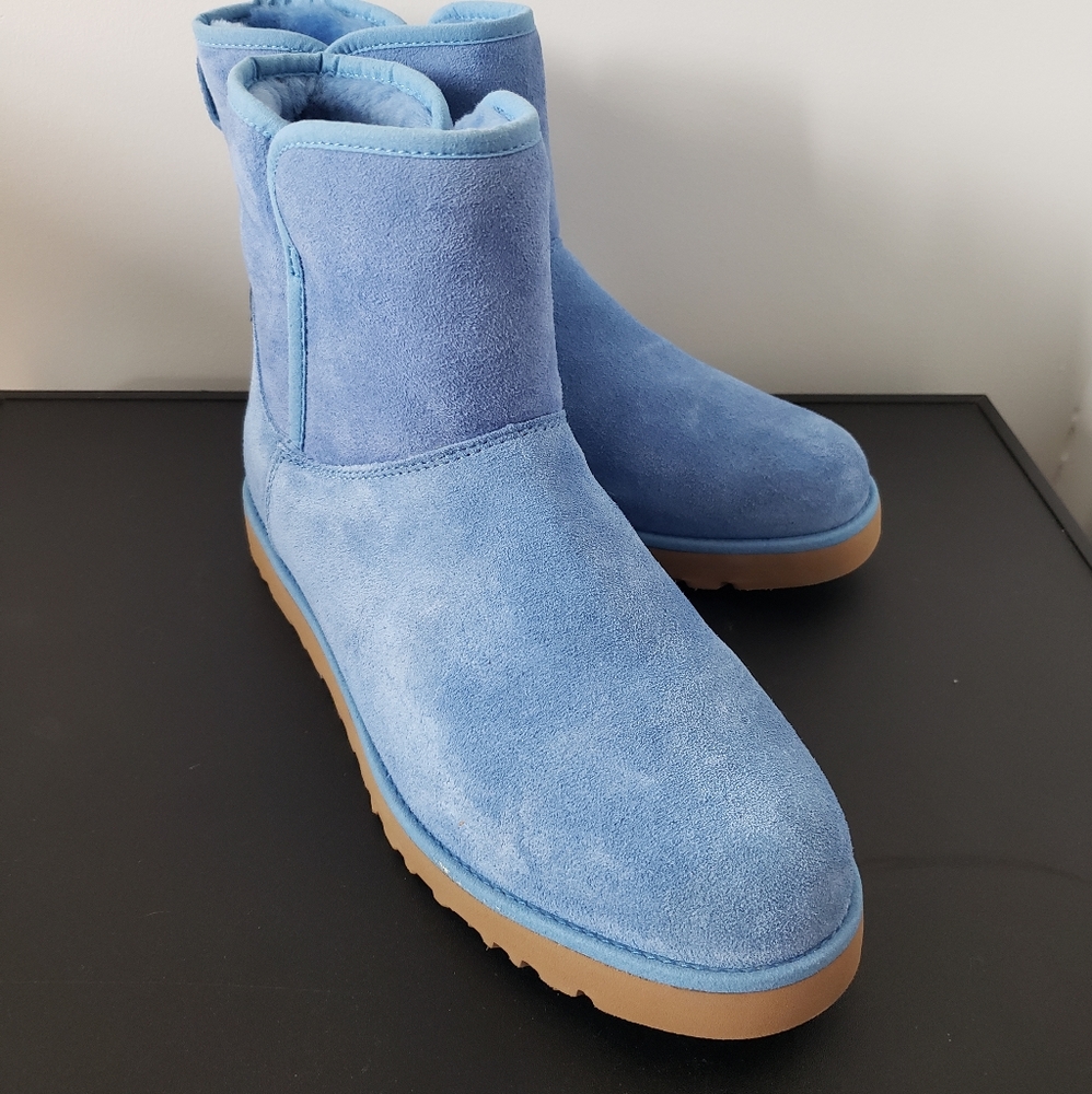 Blue Uggs